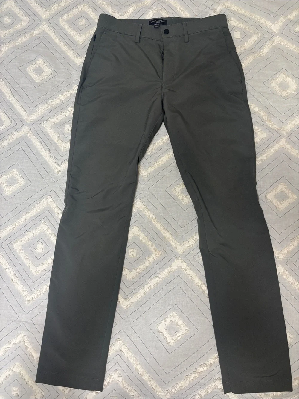 Banana Republic Men's Dark Gray Performance Slim Fit Chinos Size: 29x30